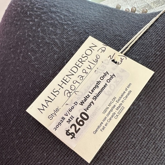 Lace Veil, 60” veil, bridal veil, ivory veil, floral lace beaded veil, brand new - Picture 6 of 6